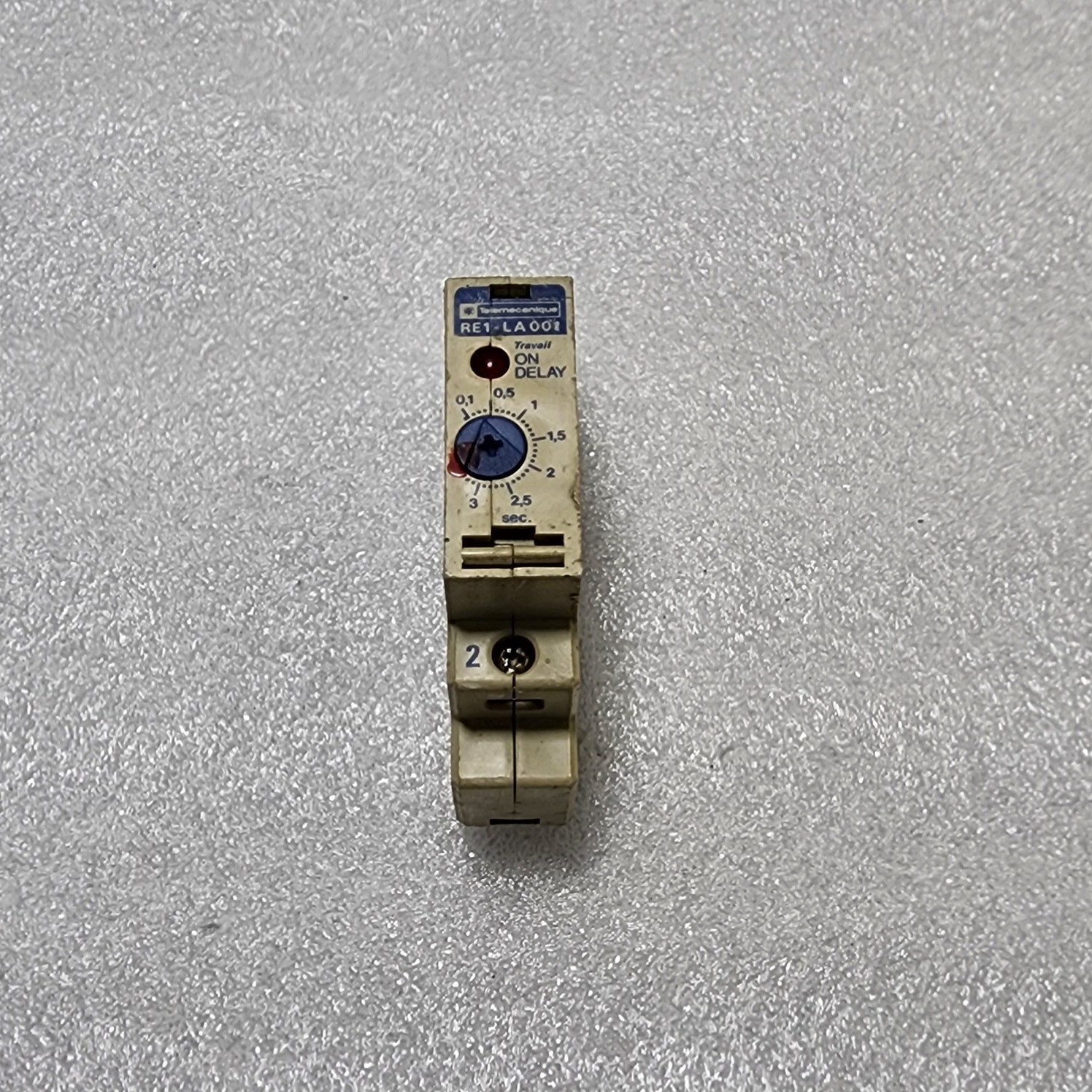 TELEMECANIQUE RE1-LA00A ON DELAY TIMER