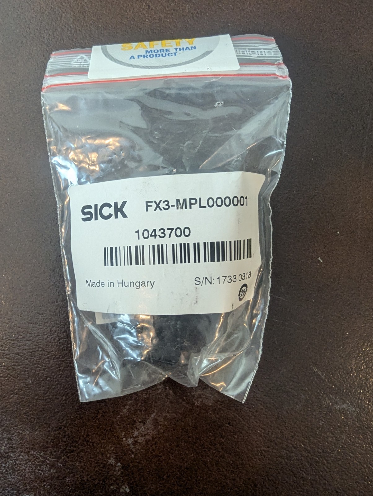 New SICK FX3MPL000001 FX3-MPL000001 1043700 Safety Controller Main Module