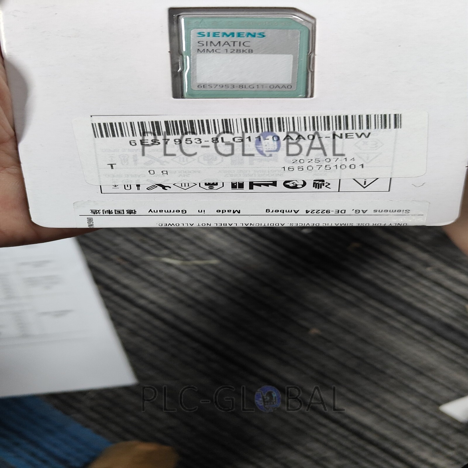 1 piece new Siemens 6es7953-8lg11-0aa0 with warranty