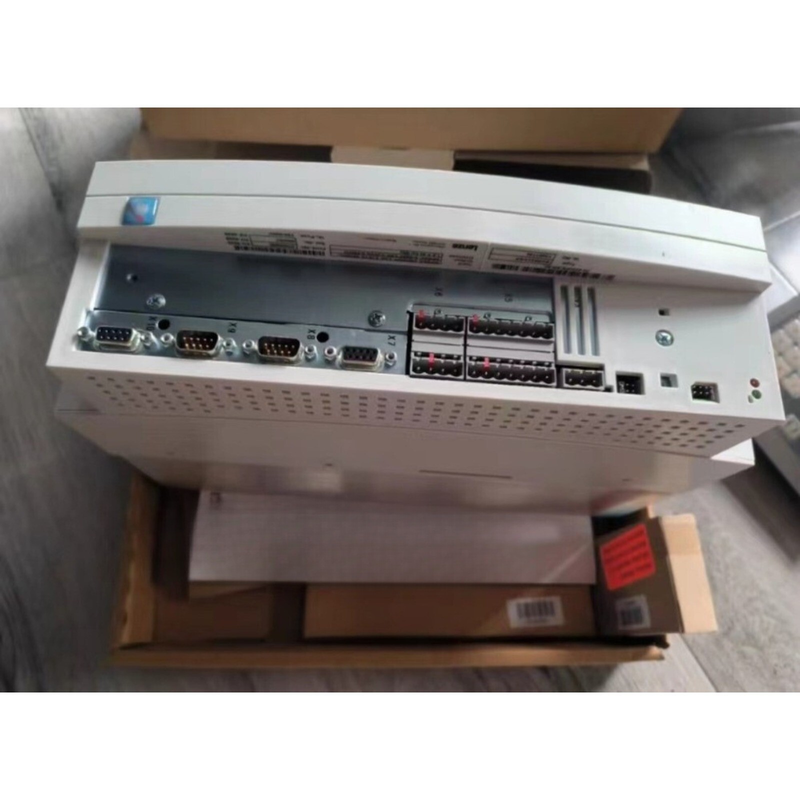 1 PCS New LENZE inverter EVS9324-EP