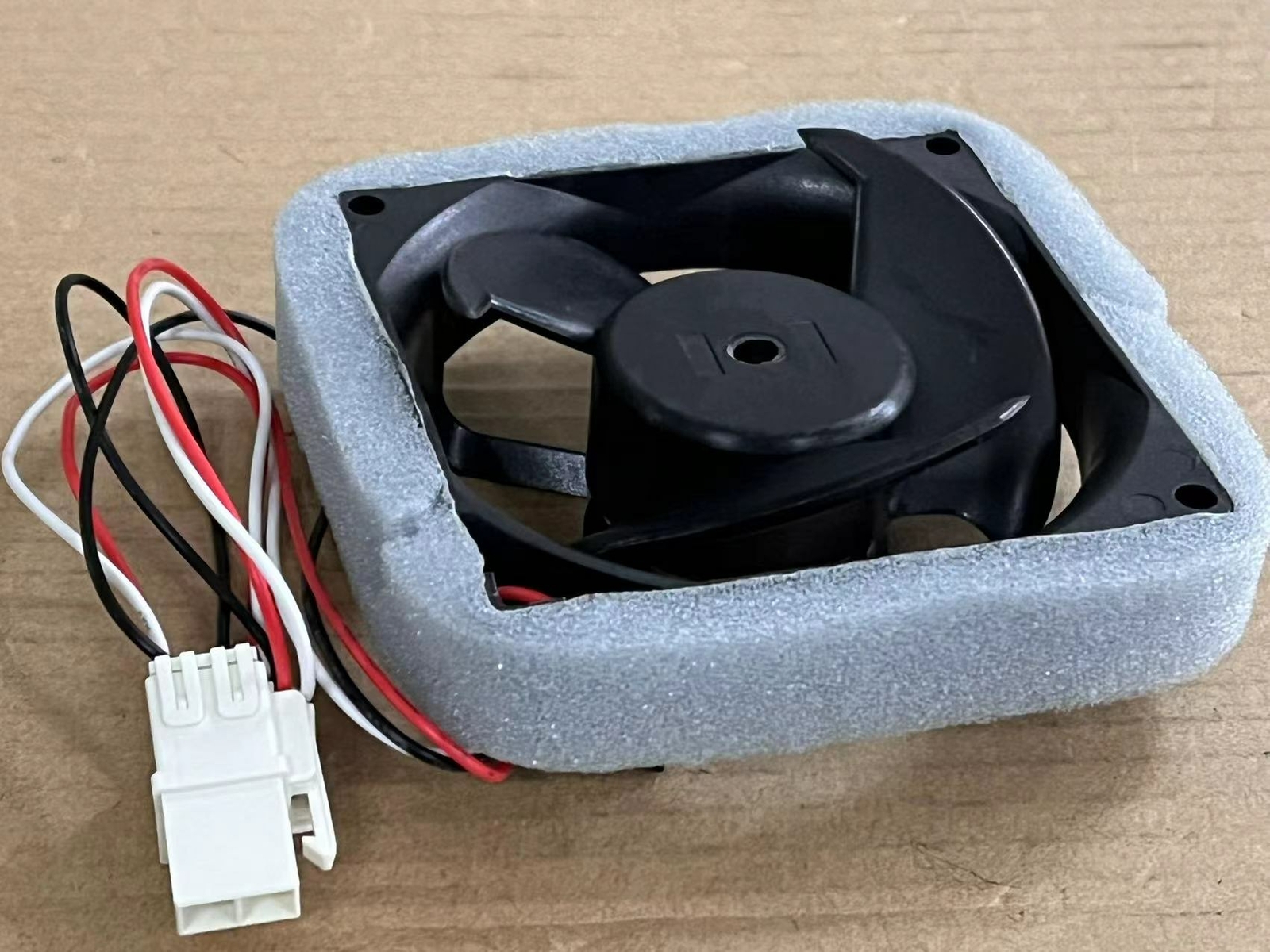 New DA81-06013A Samsung Refrigerator Fan Motor Nidec U92C12MS1B3-52