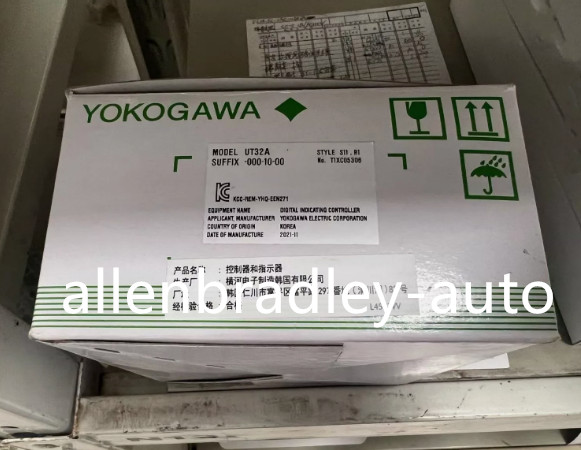 C Temperature controller Brand New UT32A-000-10-00
