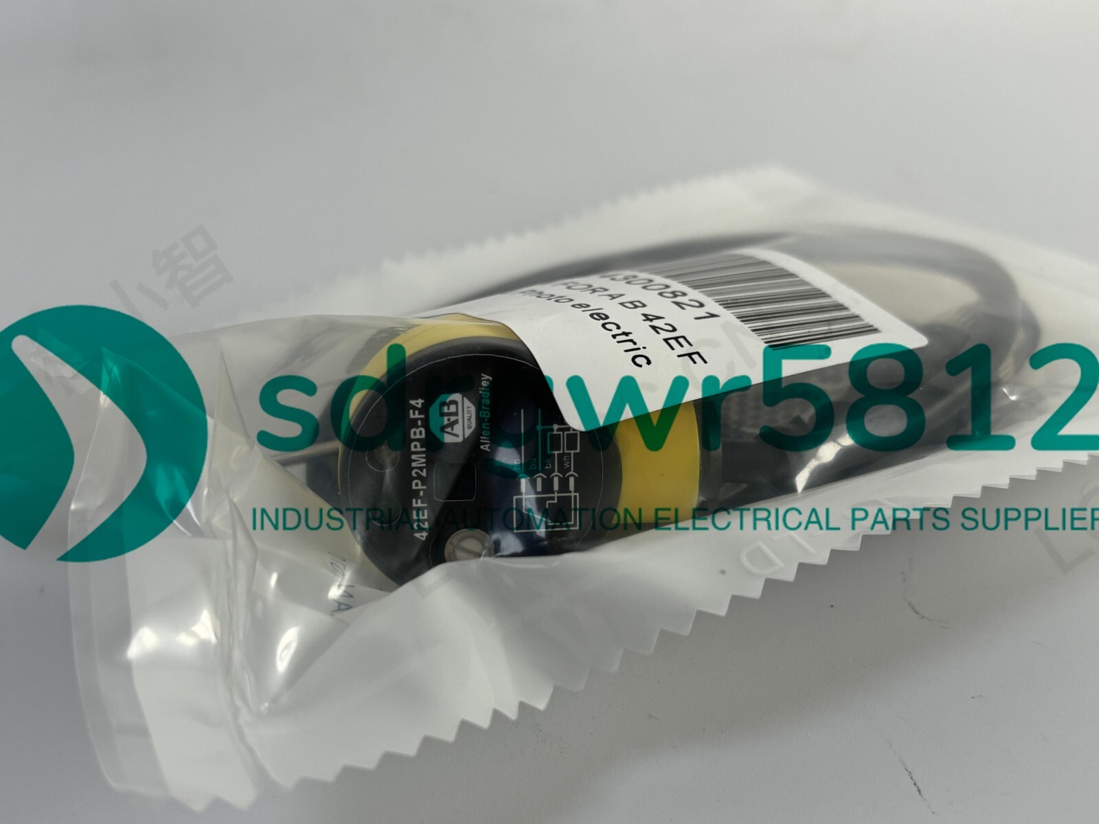 1PCS New For Allen Bradley 42EF-P2MPB-F4 Photoelectric switch Fast delivery