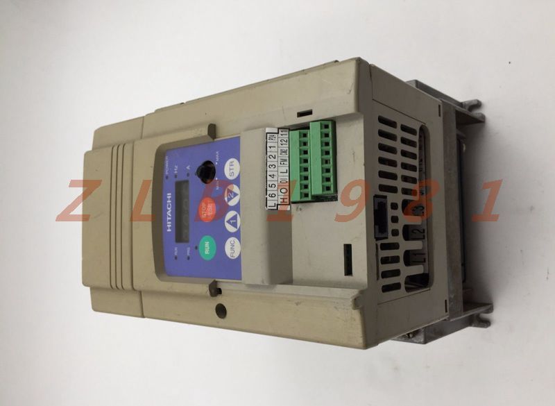 One Hitachi inverter SJ100-040HFE