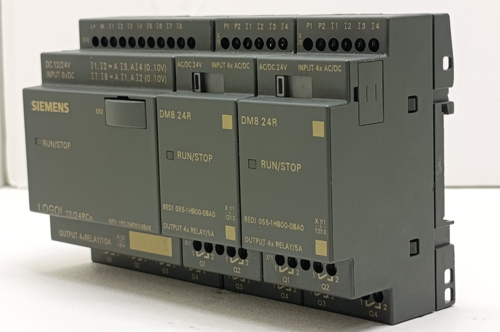 Siemens PLC Controller 6ED1 052-2MD00-0BA6 with 2x DM8 24R 055-1HB00-0BA0