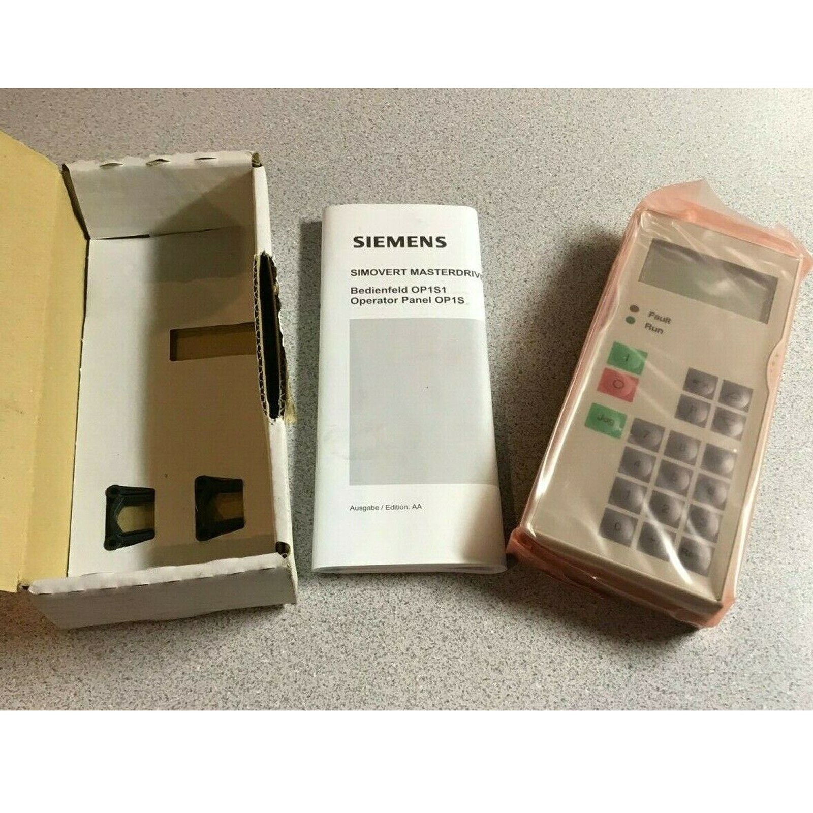 New Siemens 6SE7090-0XX84-2FK0 6SE70900XX841HK0 MASTERDRIVES VECTOR CONTROL