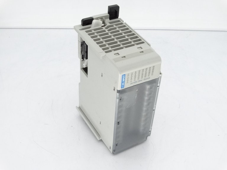 ALLEN BRADLEY 1769-IQ32 PLC MODULE