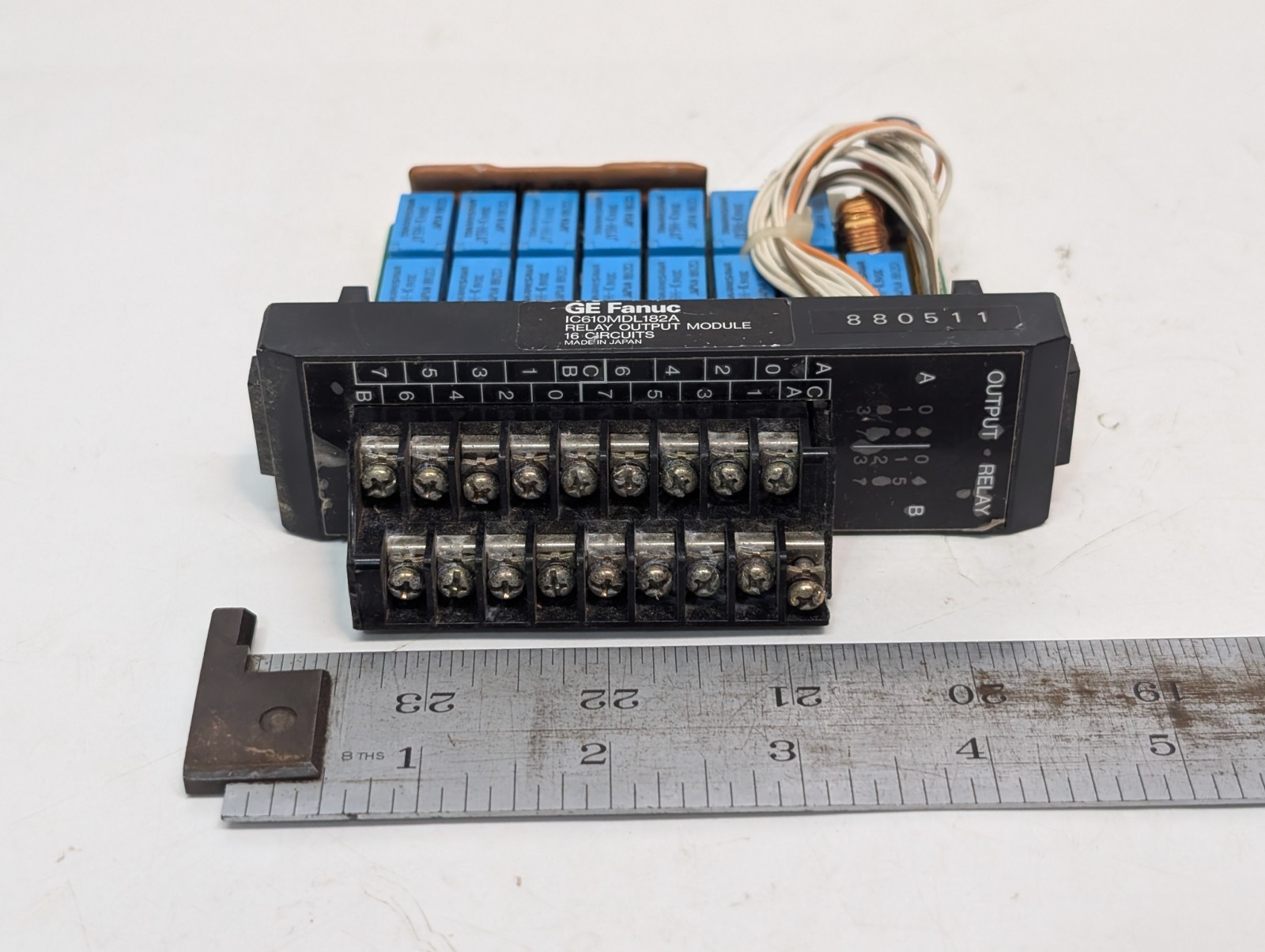 GE Fanuc IC610MDL182A digital Relay Output Module 16 circuits for Series One PLC
