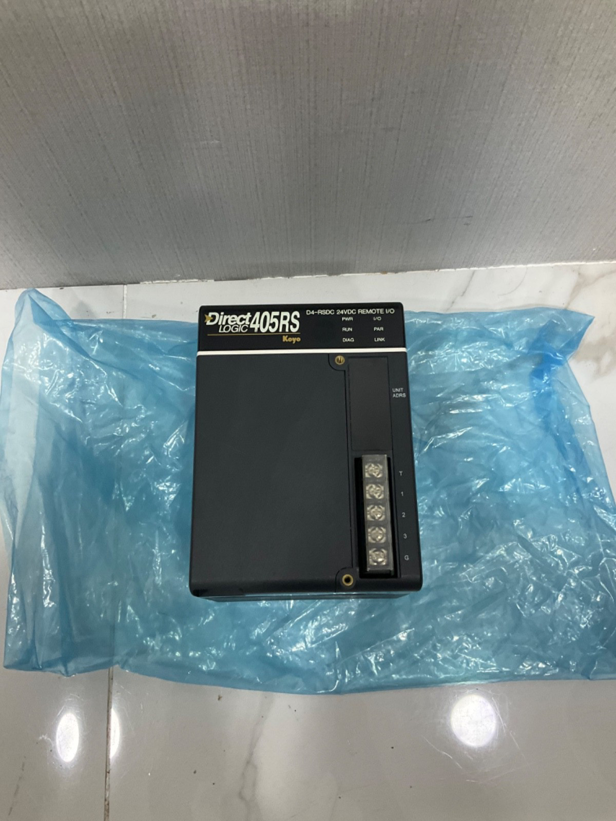 KOYO DIRECT LOGIC 405RS 24v REMOTE I/O MODULE D4-RSDC