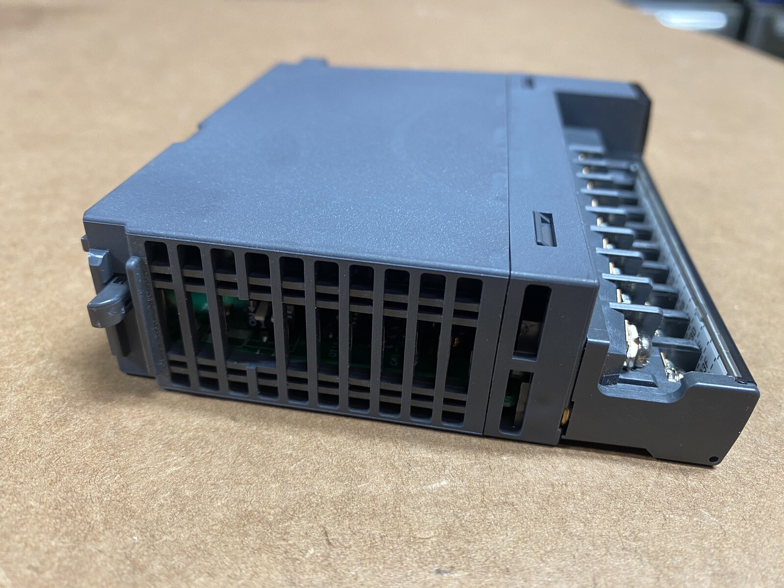 Mitsubishi Input Unit PLC Module QX80H WARRANTY – QTY – FAST SHIPPING