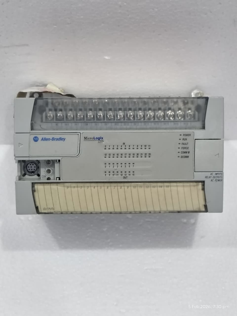 Allen Bradley 1762-L40AWA /C MicroLogix 1200 AC In Relay Out AC Power Controller