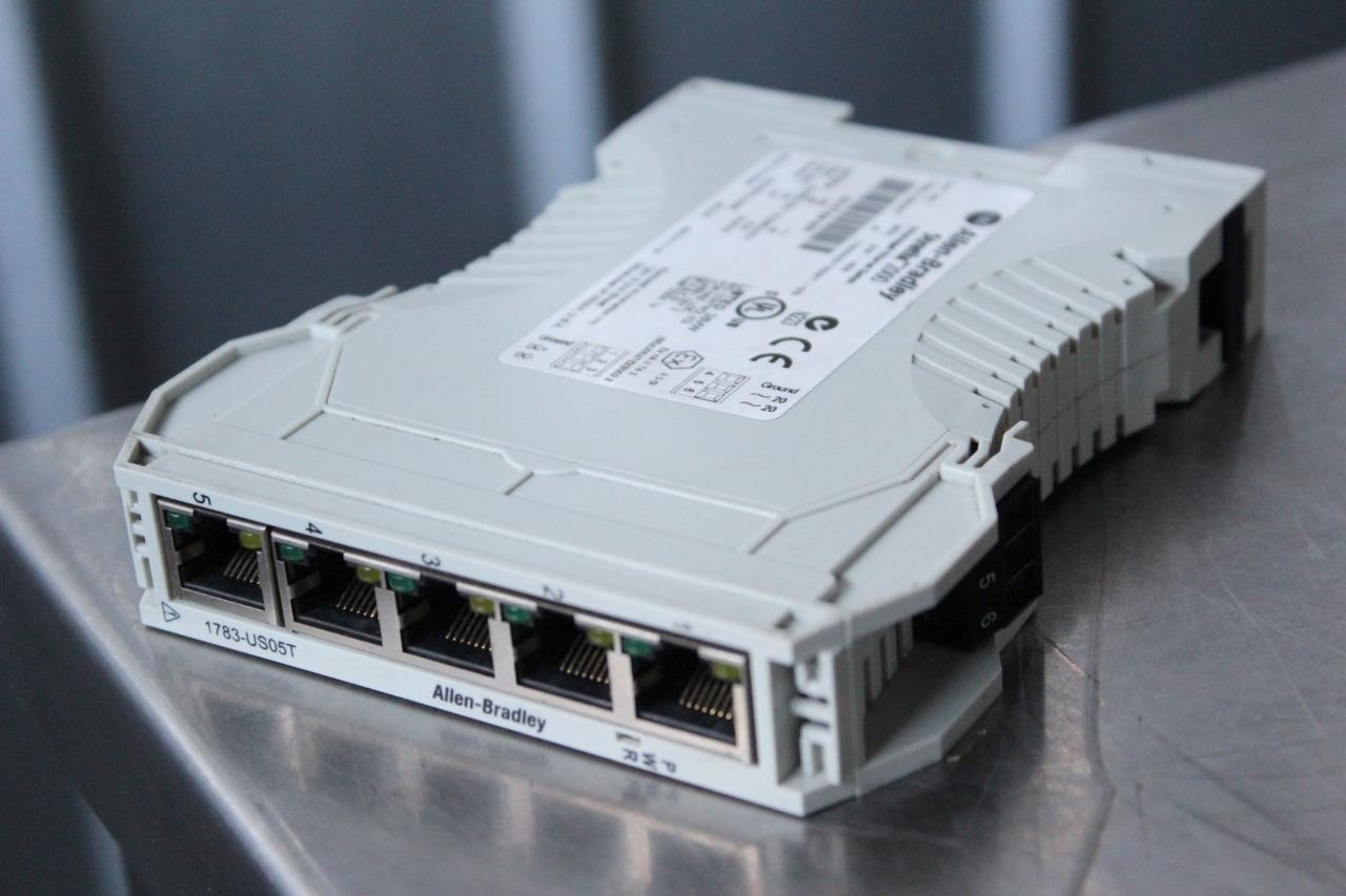 Allen Bradley 1783-US05T Stratix 2000 Ethernet Switch Module Rockwell Automation