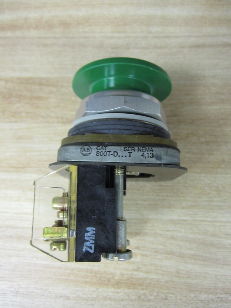 Allen Bradley 800T-D1A Pushbutton 800TD1A w/800T-XA Green