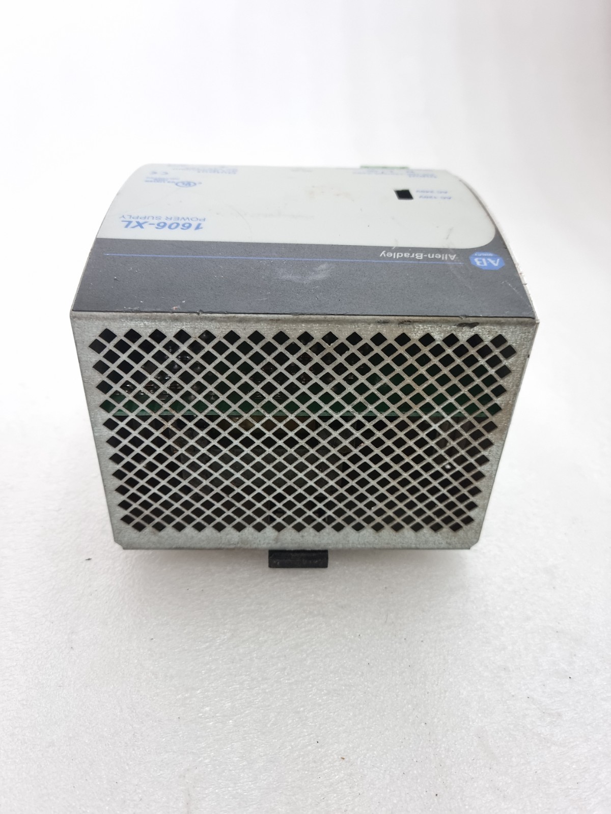Allen Bradley 1606-XL240DR Power Supply 100-120/200-240Vac Output-Dc24V 10A