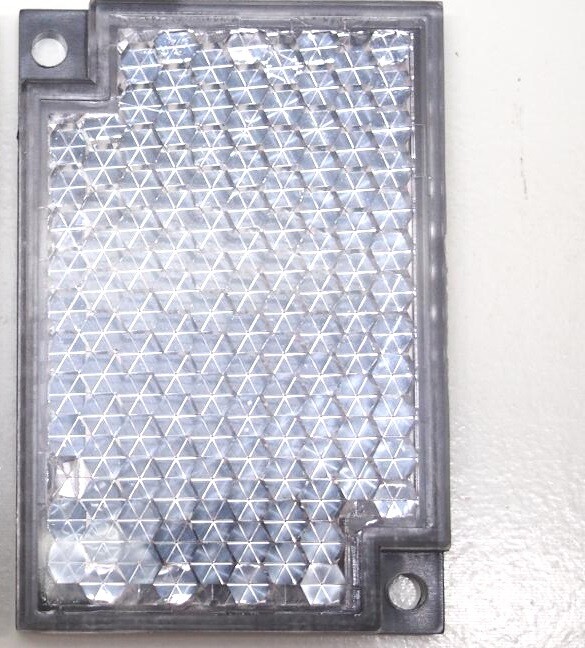 OMRON Reflector E39-R1 E39R1 New free shipping