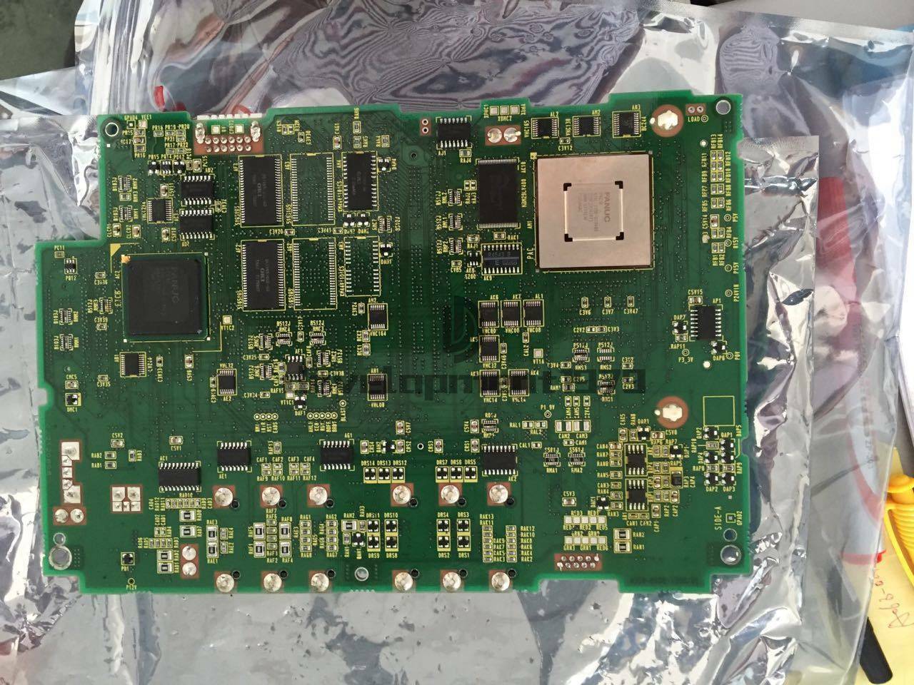 1PC NEW Fanuc A20B-8200-0393