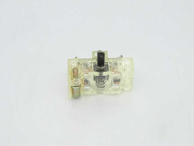 SQUARE D 9001 KA-2 CONTACT BLOCK