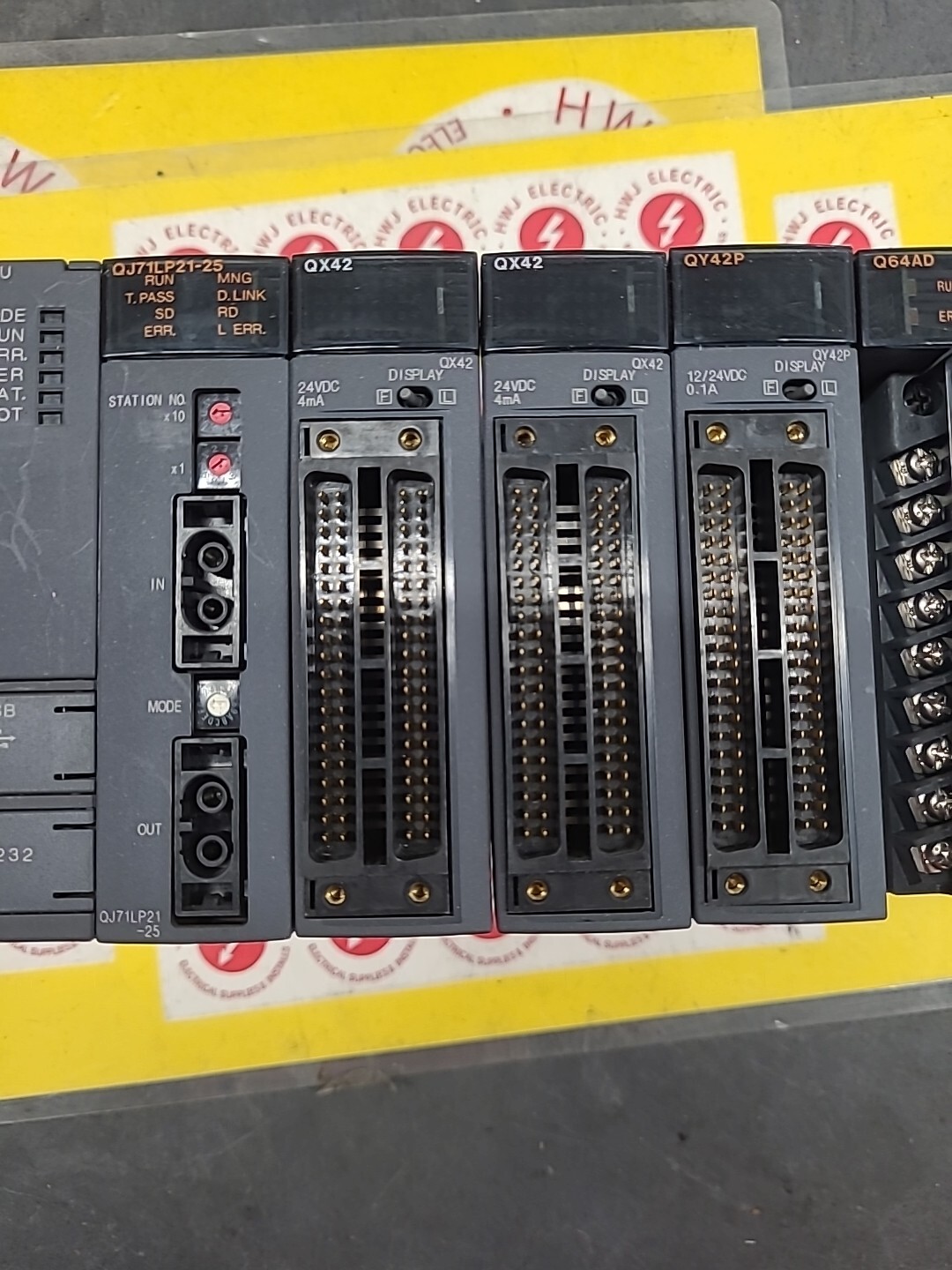 MITSUBISHI CPU MODULE, Q38B BASE UNIT, Q62P POWER SUPPLY,