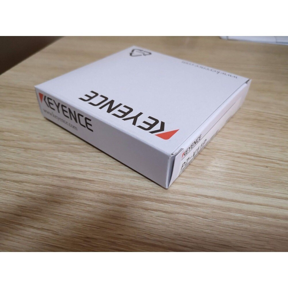 One KEYENCE PZ-V11P Photoelectric Sensor PZV11P New In Box Fast Shipping