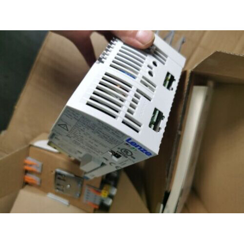 1PC New LENZE Inverter E82EV371K2C E82EV371_2C Fast Shipping