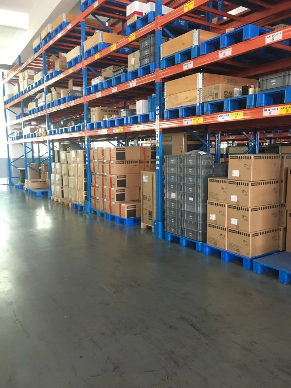 AD51H-S3 NEW MITSUBISHI AD51HS3 PLC Module