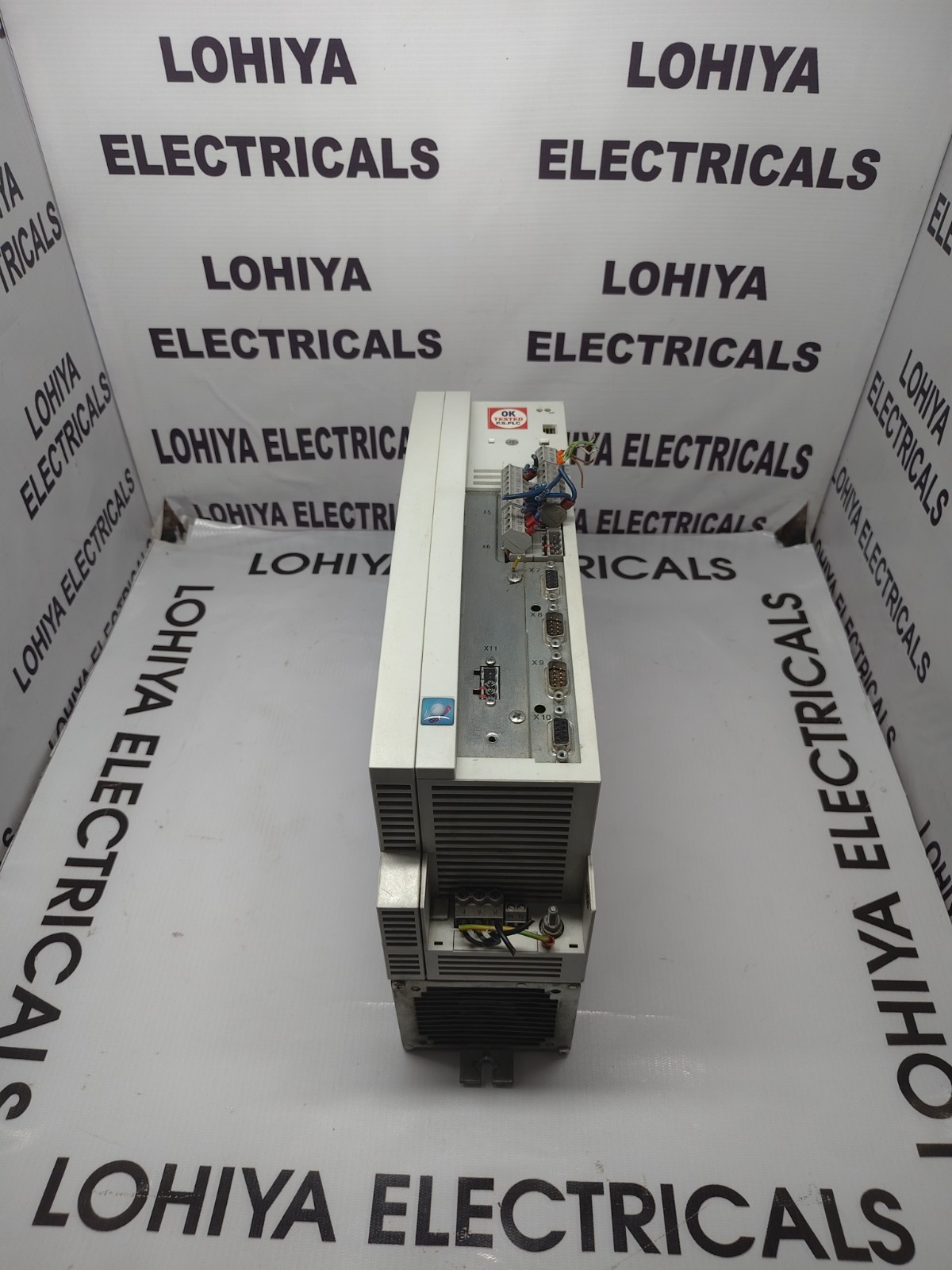 LENZE EVS9324-ESV004 SERVO CONTROLLER ( USED CONDITION )