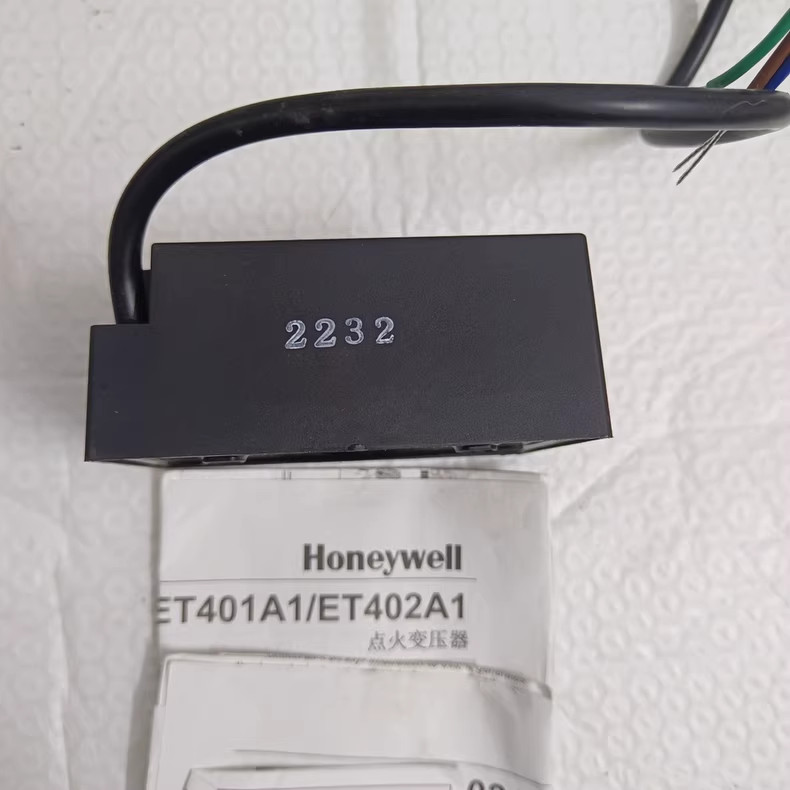 ET401A 1PC New Honeywell ET401A 230V Ignition Transformer