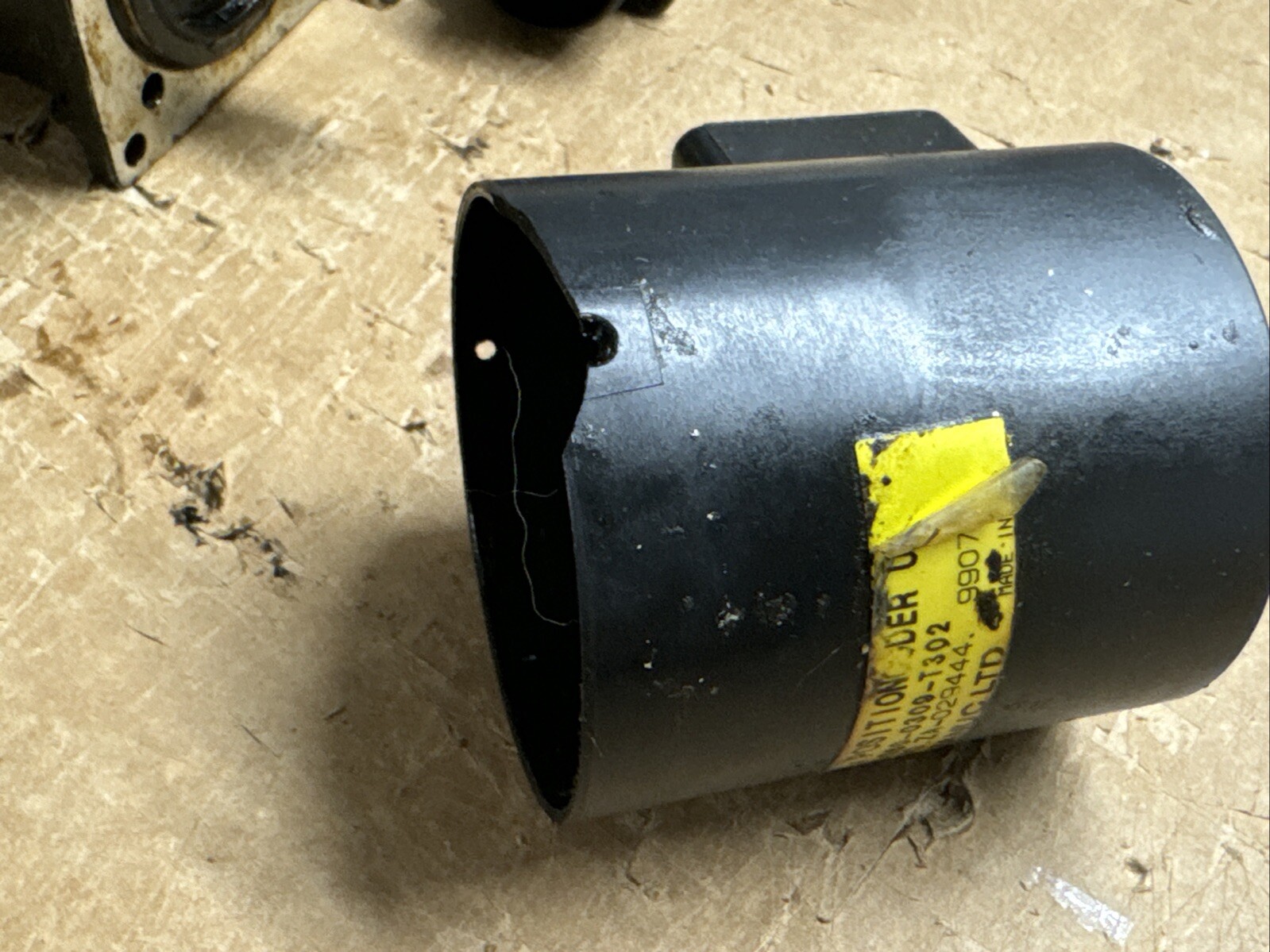 FANUC A860-0309-T302 ENCODER & MISC. PARTS – NEEDS CLEANING – FAST SHIPPING