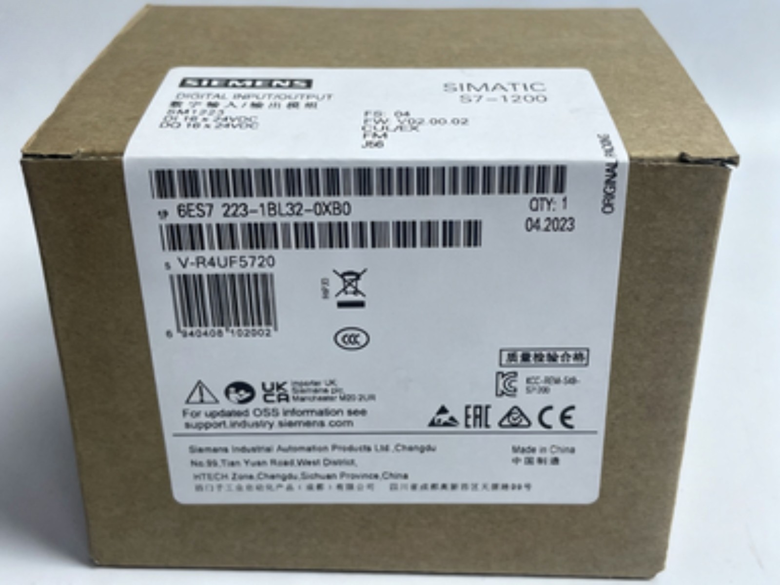 New In Box SIEMENS 6ES7 223-1BL32-0XB0 6ES7223-1BL32-0XB0 I/O Module
