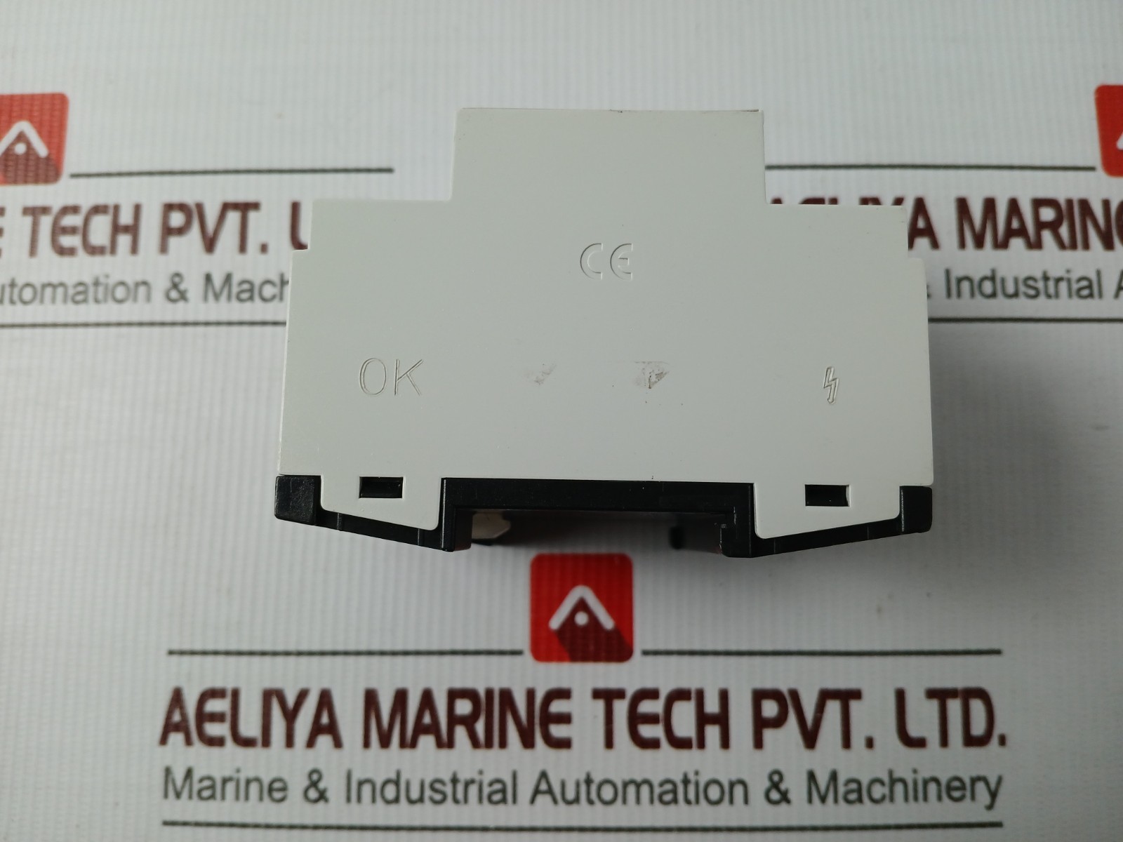 SCHNEIDER ELECTRIC MTN649330 KNX Universal Dimming Actuator AC 220-230V 50/60 HZ