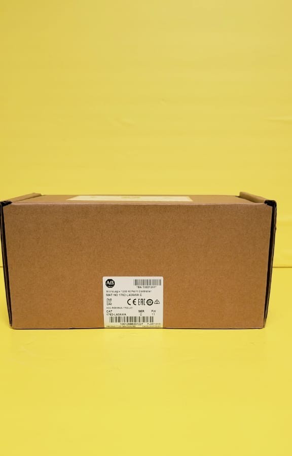 Surplus Open Allen Bradley 1762-L40AWA /C MicroLogix 1200 40-Pt I/O Controller