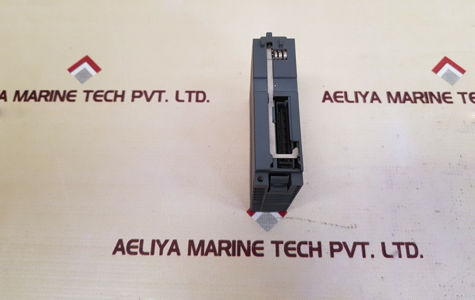 Mitsubishi qx42 input unit