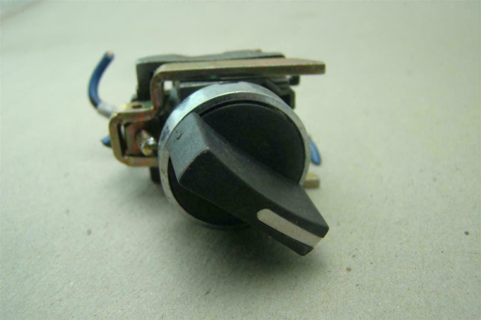 Telemecanique Switch with Contact Block , ZBE-102