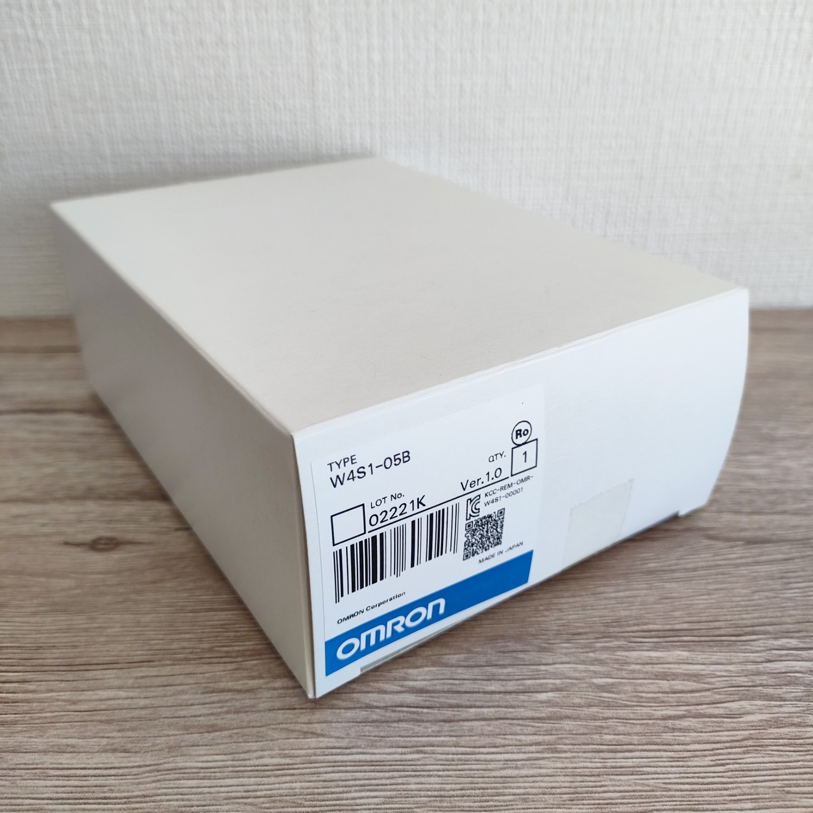 OMRON W4S1-05B Switching Hub W4S105B NEW