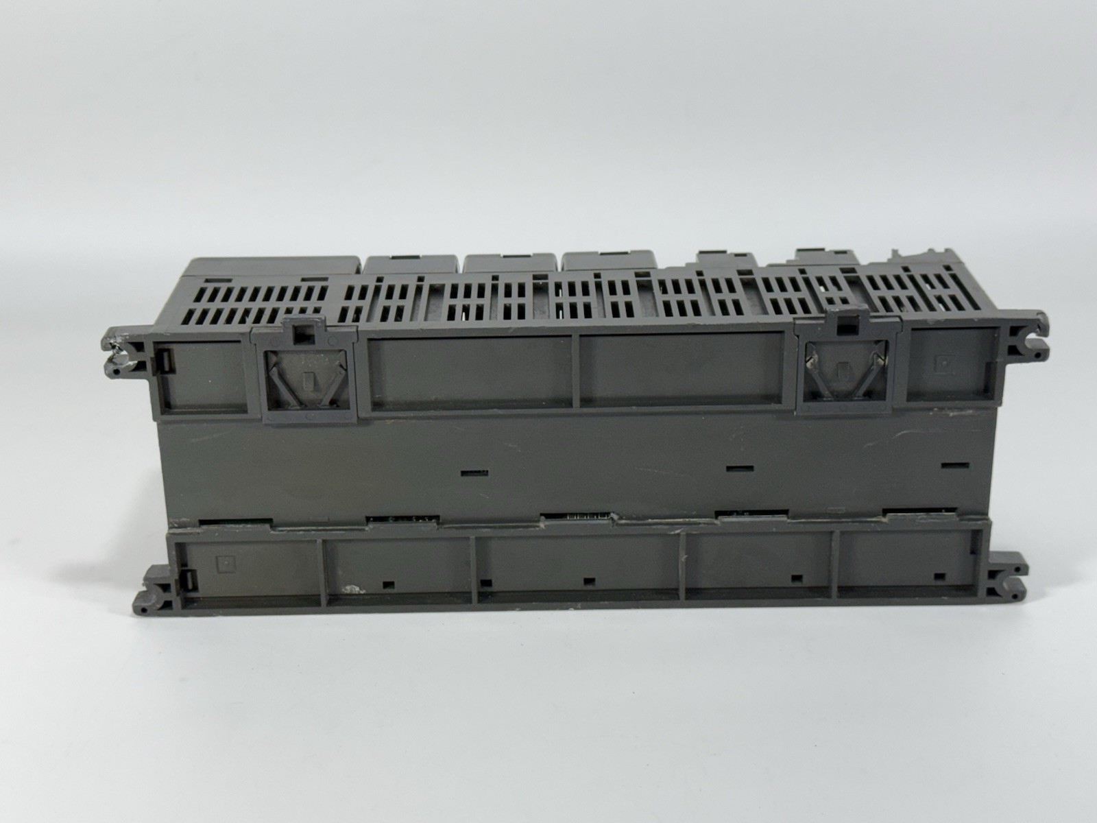Koyo Direct Logic Automation Direct 205 w/ DL240 CPU, D2-16NA, D2-12TR – AS/IS