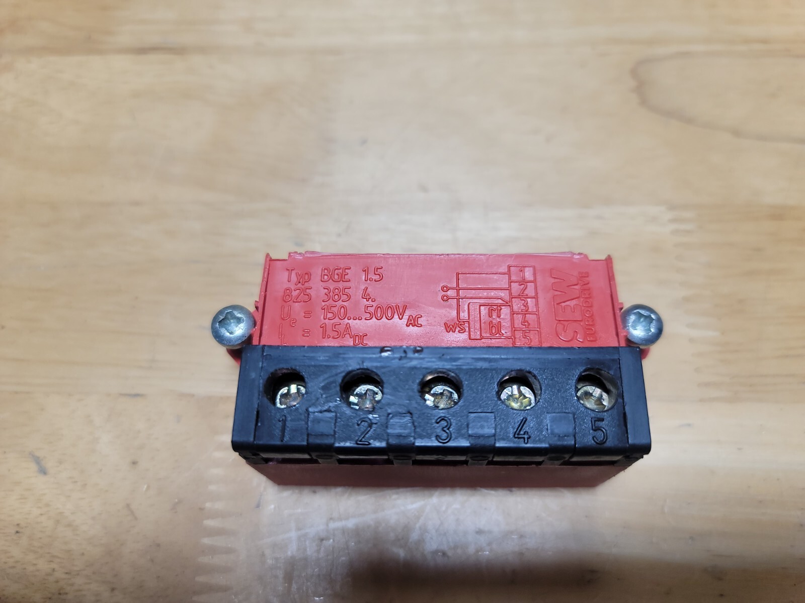 SEW Eurodrive Motor Brake Rectifier TYP BGE 1.5 150-500VAC P/N: BGE1.5 8253854