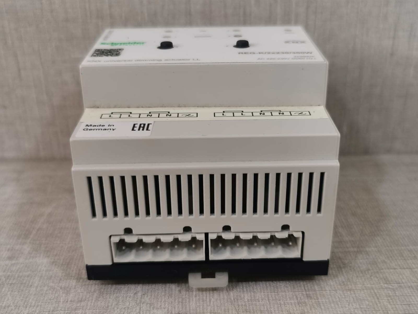SCHNEIDER ELECTRIC MTN6710-0002 KNX UNIVERSAL DIMMING ACTUATOR -NEW WITH OLD BOX