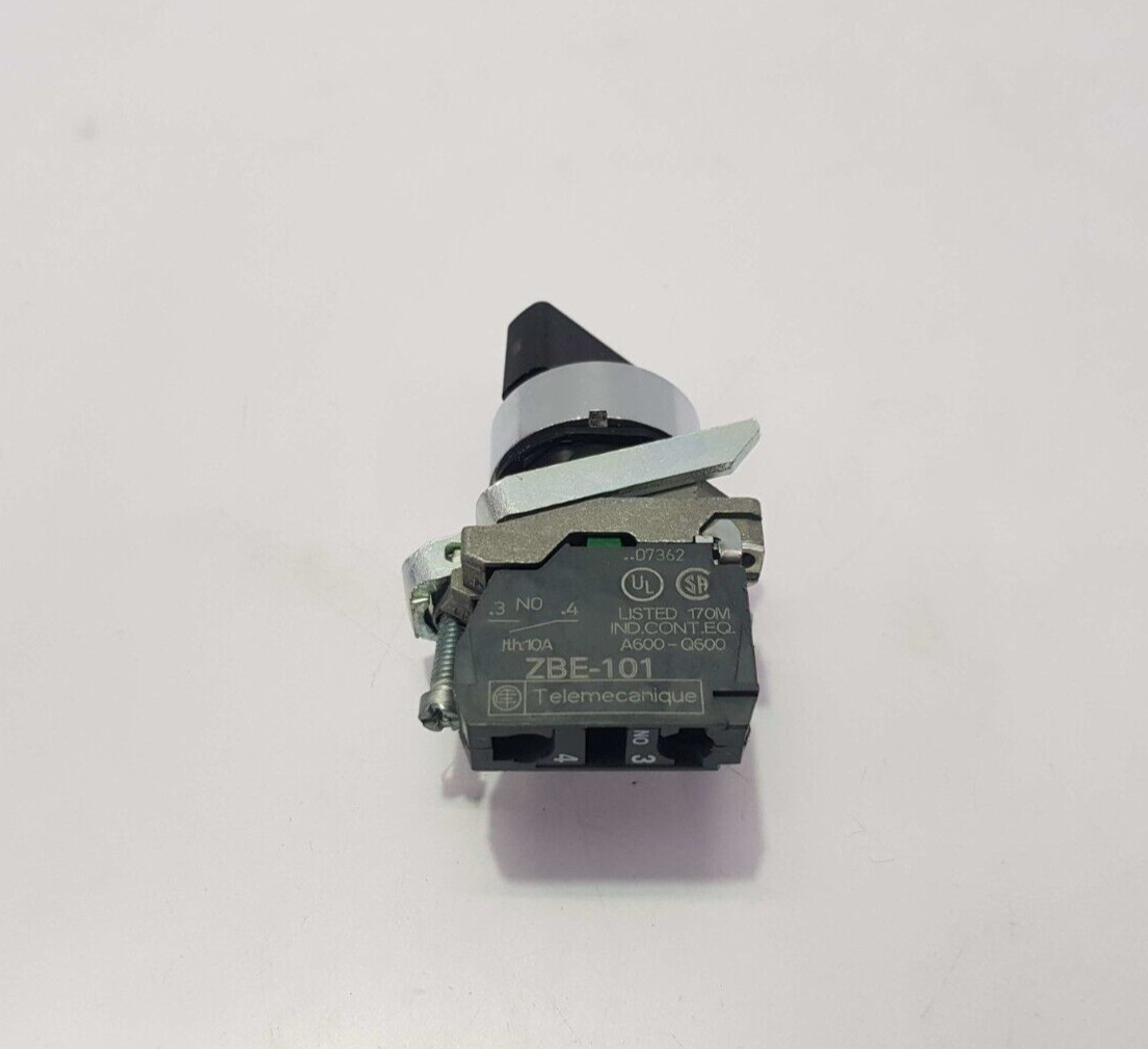TELEMECANIQUE XB-BD21 SELECTOR SWITCH ZBE-101 CONTACT BLOCK