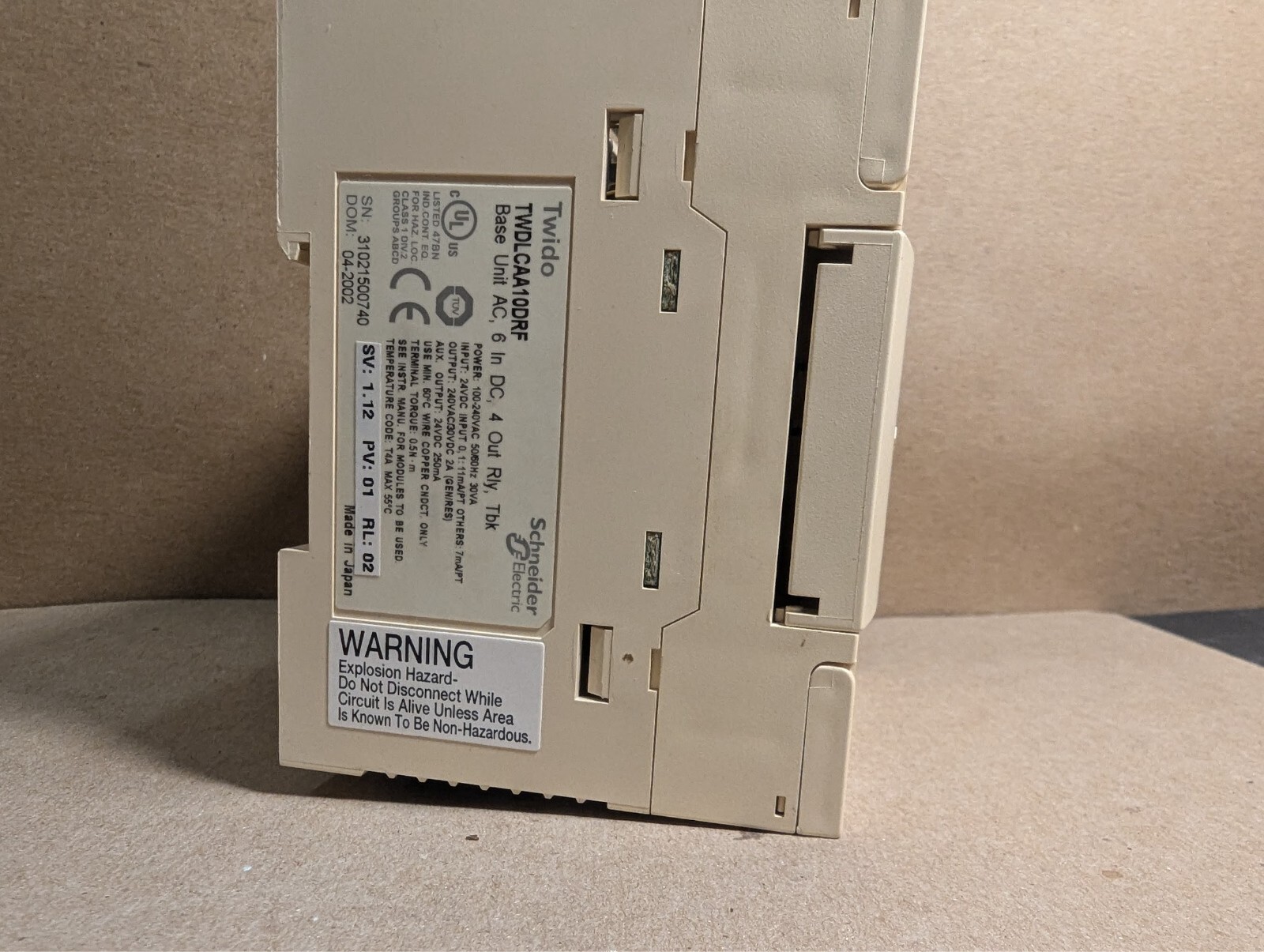 Telemecanique TWDLCAA10DRF Twido Compact PLC + TWDXCPRTC Calendar Module