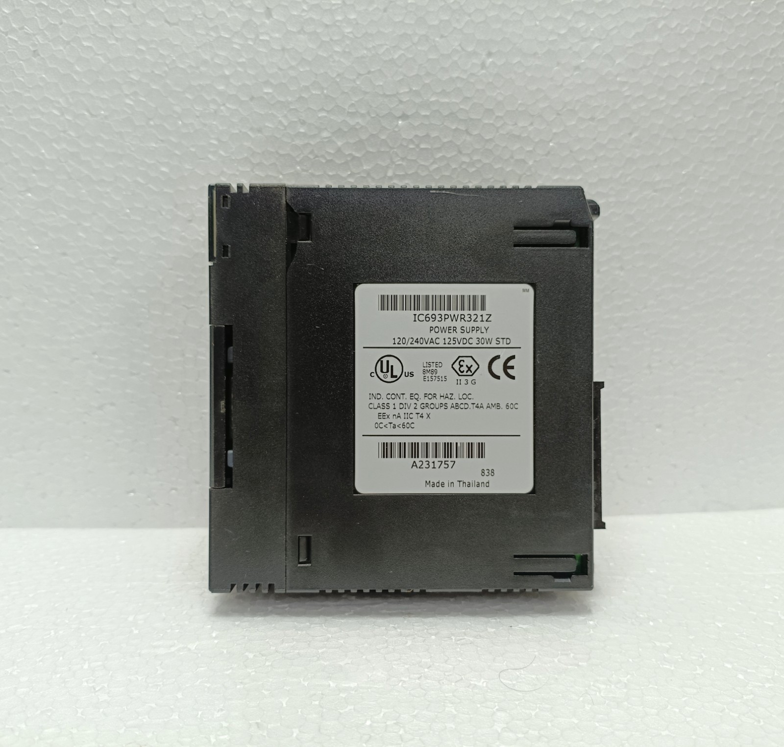 GE Fanuc IC693PWR321Z Standard Power Supply Module Series 90-30 PLC 120/240VAC