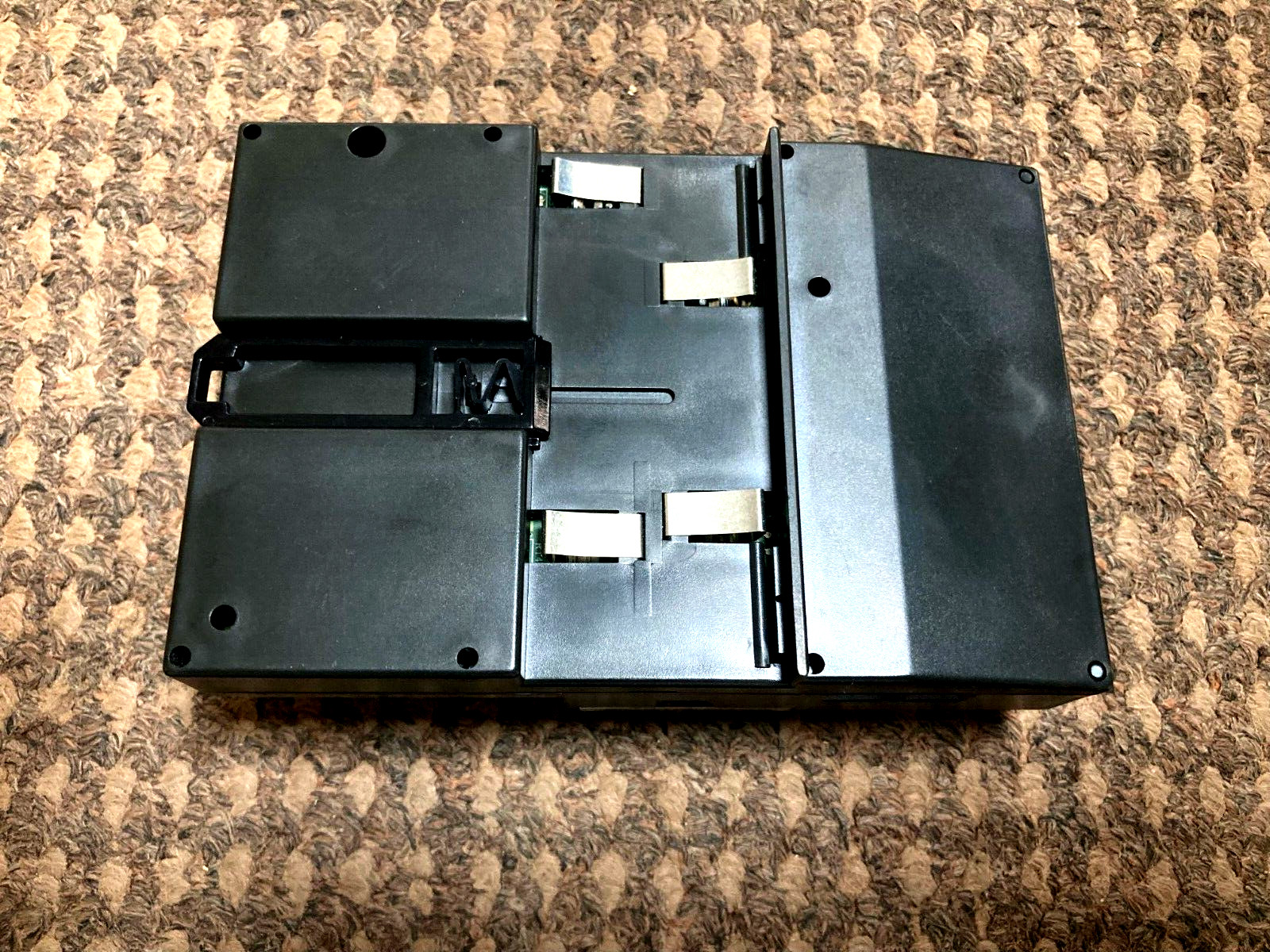 GE Fanuc IC200GBI001-LL Genius Network Interface Unit.