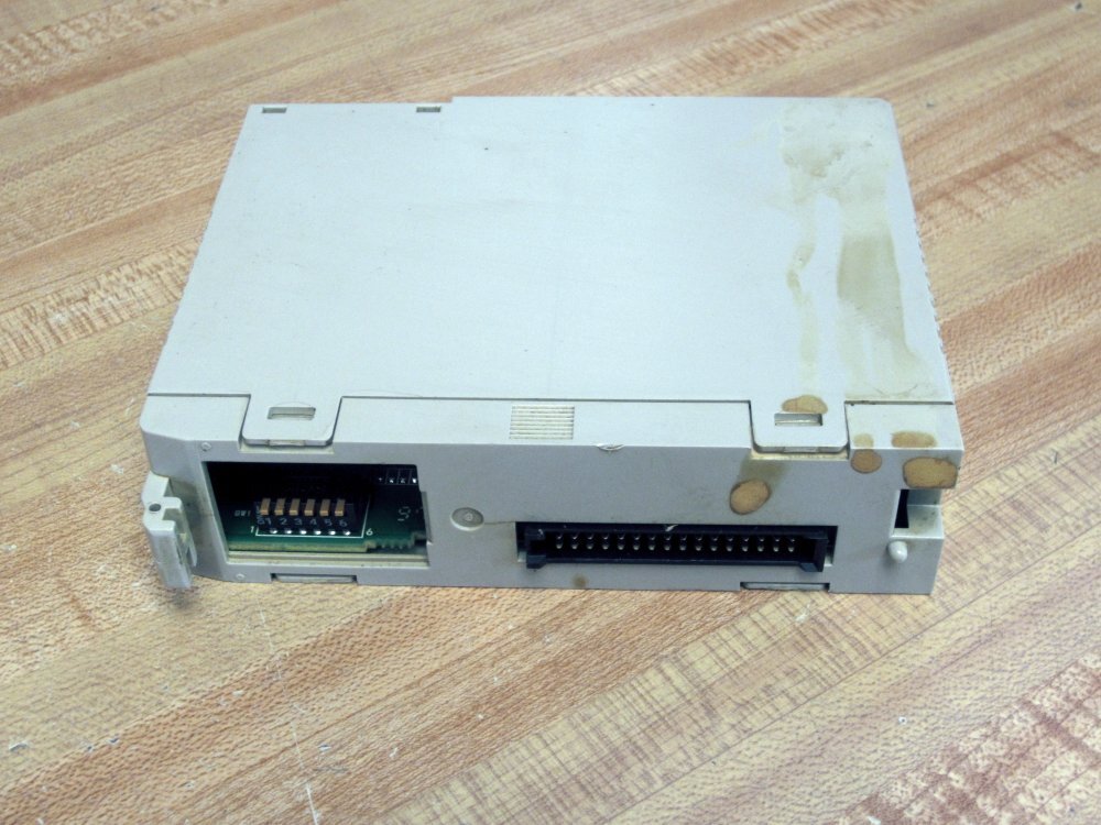 Omron C200H-ID215 Input Unit C200HID215 W/O Face Plate