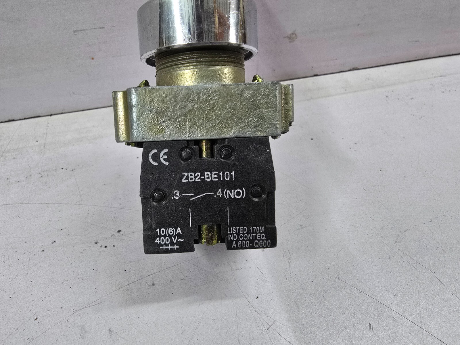 Schneider ZB2-BE101 Contact Block Joystick Controller 10(6)A 400V