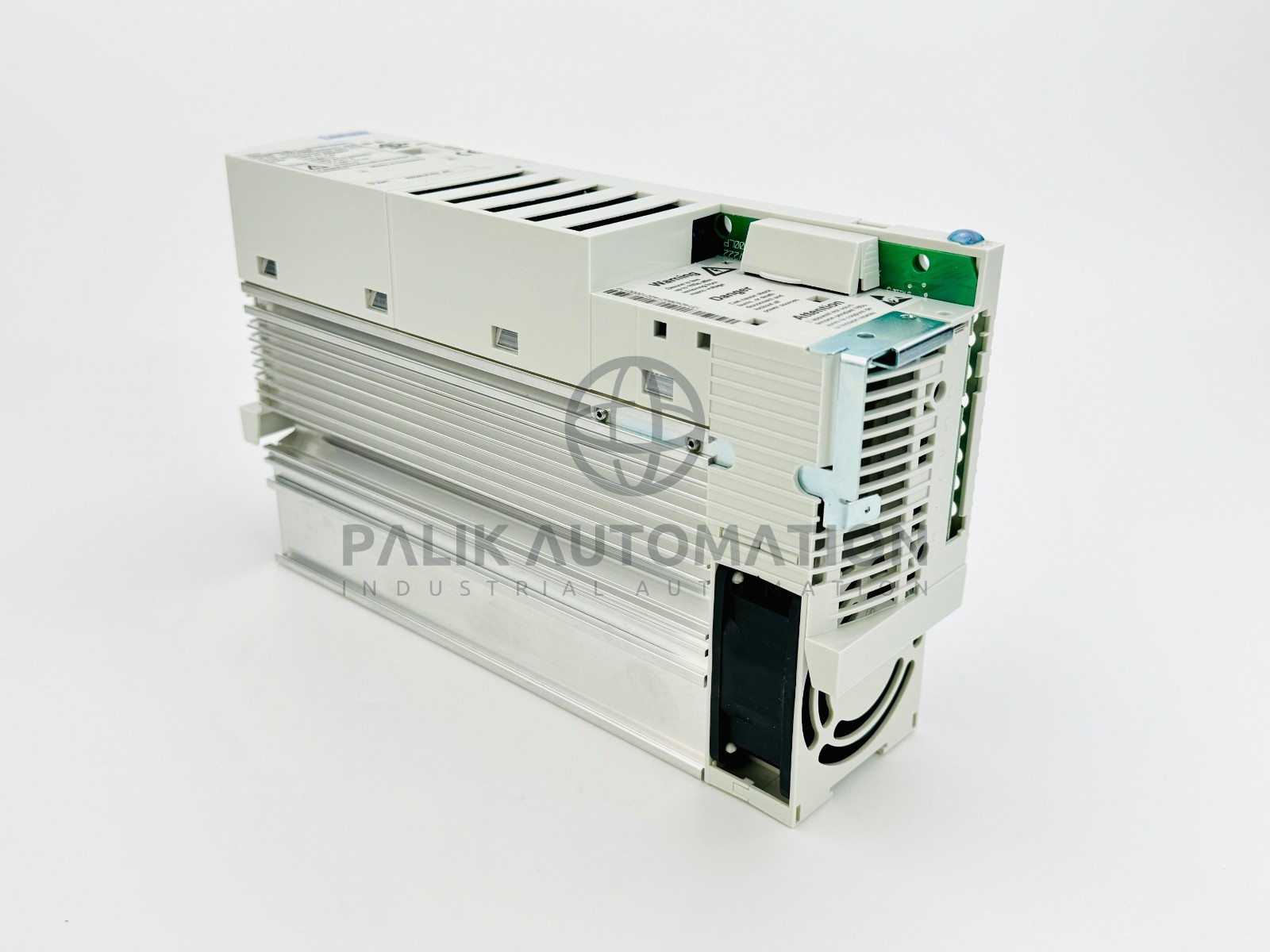 LENZE E82EV152K4C 8200 Vector series 13142439 1.5kW E82EV152_4C NEW