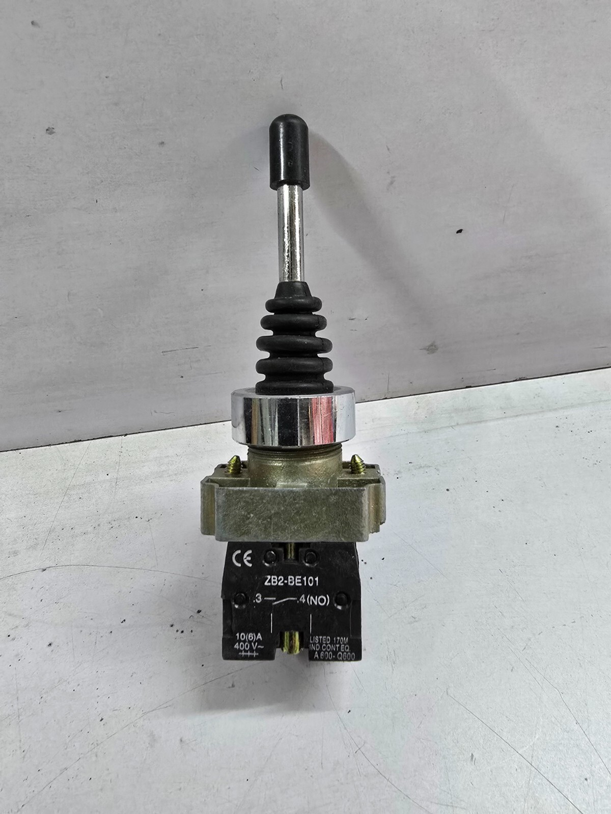 Schneider ZB2-BE101 Contact Block Joystick Controller 10(6)A 400V