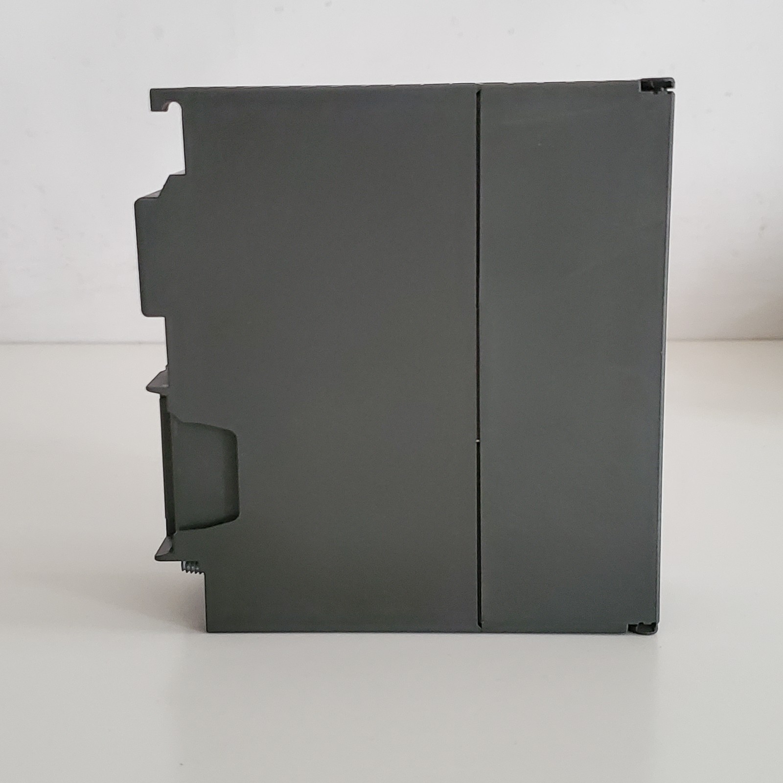 Siemens 6ES7340-1AH02-0AE0 6ES7 340-1AH02-0AE0 CP340 RS232C Module SIMATIC S7