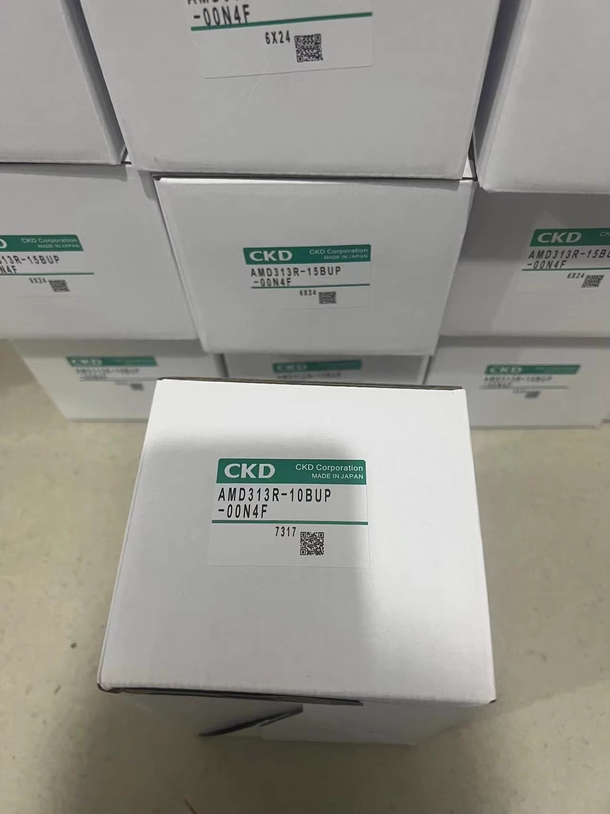 1pcs CKD AMD313R-10BUP-00N4F Liquid valve