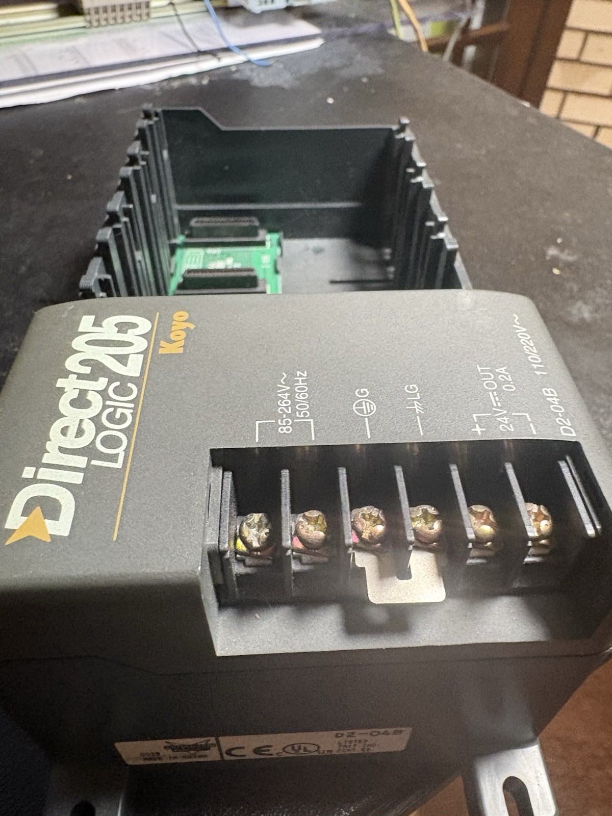 AUTOMATION DIRECT D2-04B PLC RACK
