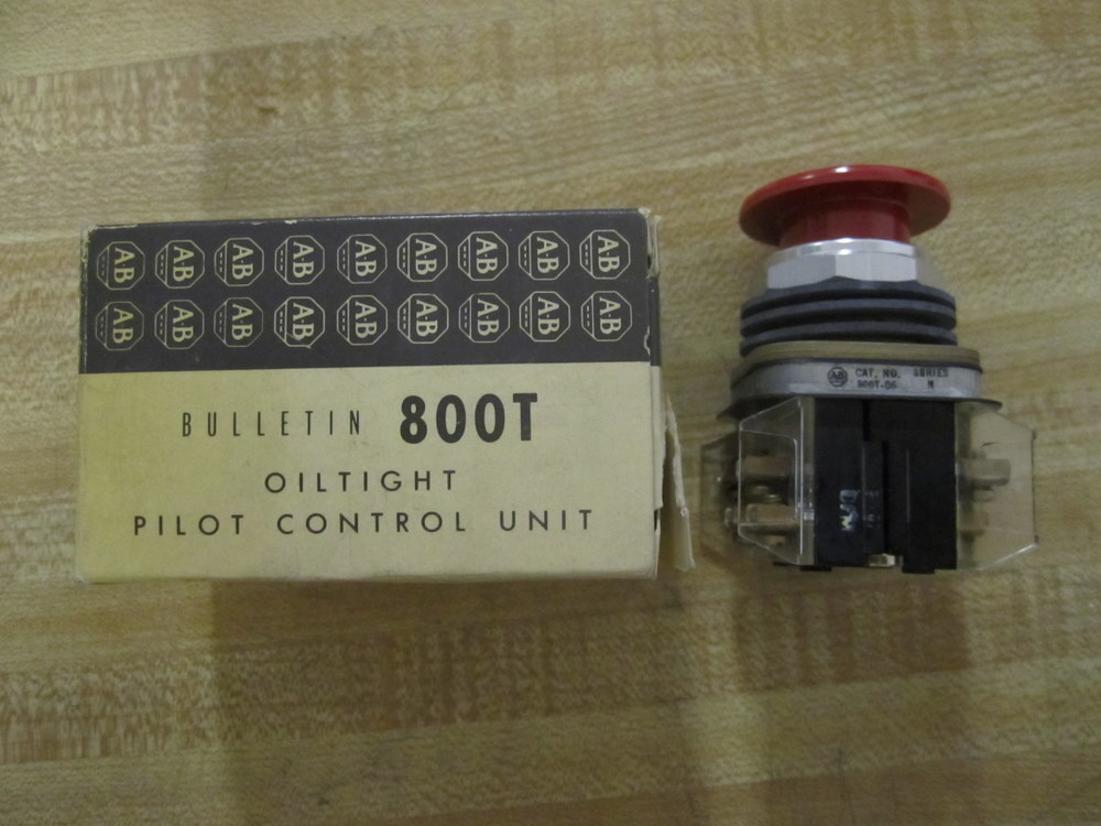 Allen Bradley 800T-D6B Pushbutton 800TD6B W/(2) 800T-XA