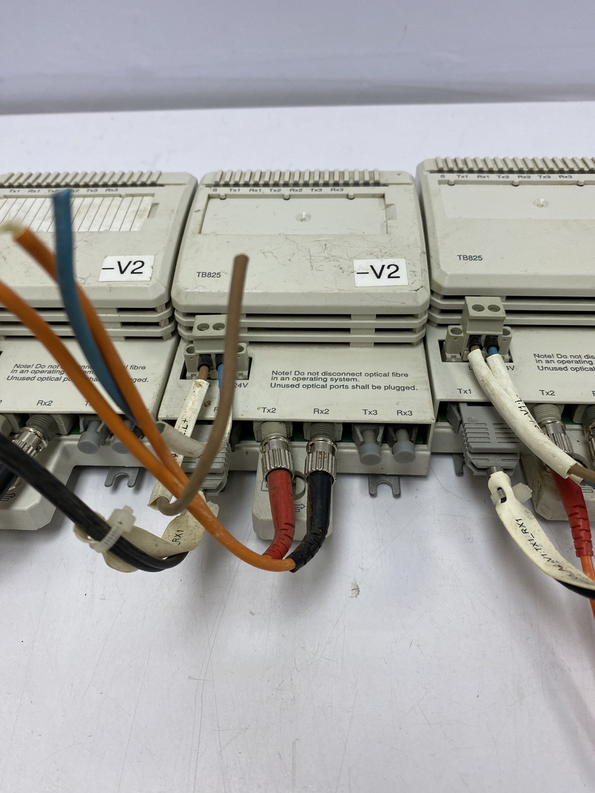 ABB 3BSE036634R1 TB825 Optical Media Converter
